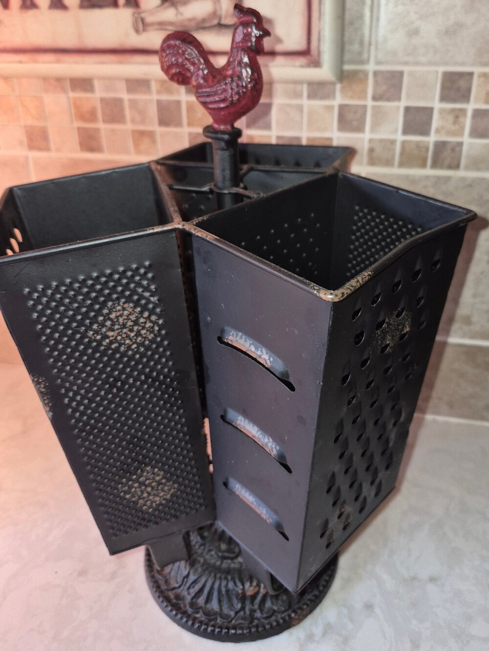 Farmhouse-style rotating utensil holder featuring three metal cheese Graters - Picture 2 of 4